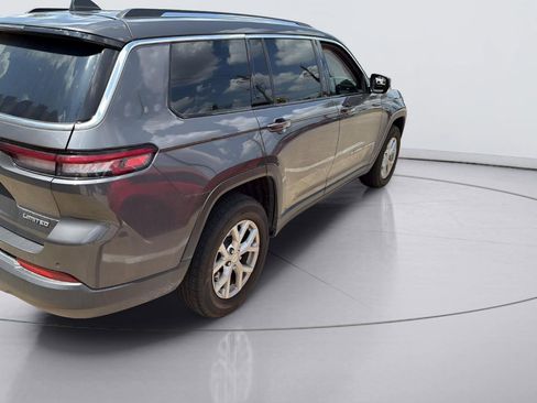 Used 2023 Jeep Grand Cherokee L Limited AWD/4WD image 6