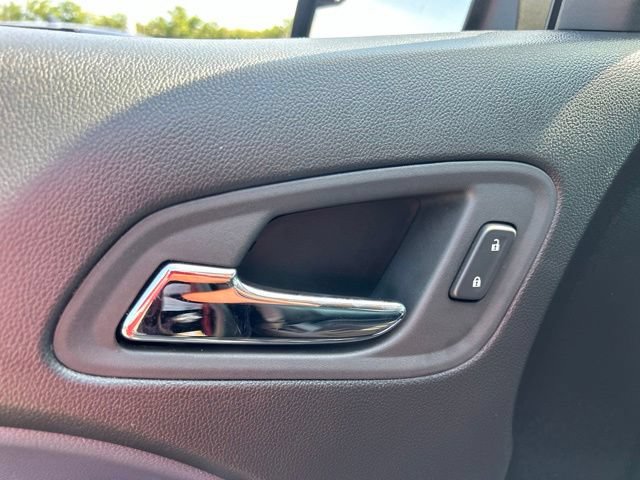 Used 2022 Chevrolet Colorado Z71 AWD/4WD image 12