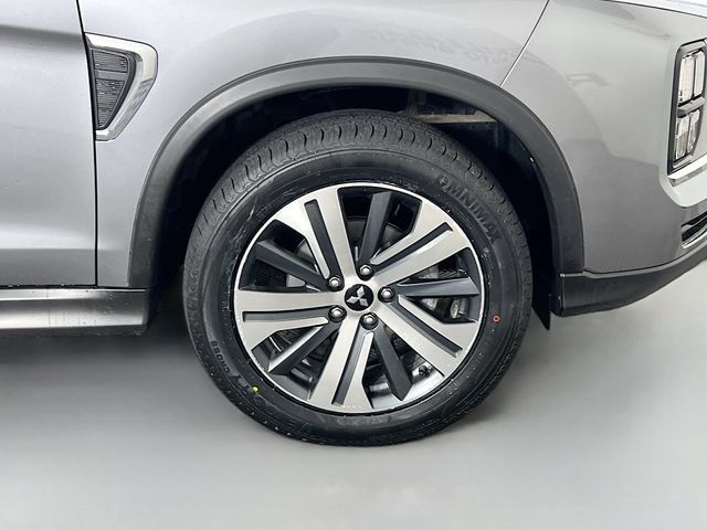 Used 2021 Mitsubishi Outlander Sport SE FWD image 36