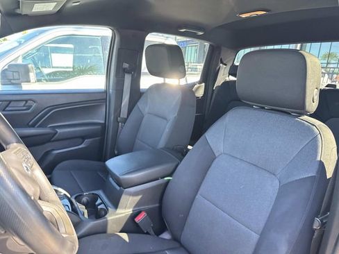 Used 2024 Chevrolet Colorado Trail Boss AWD/4WD image 16