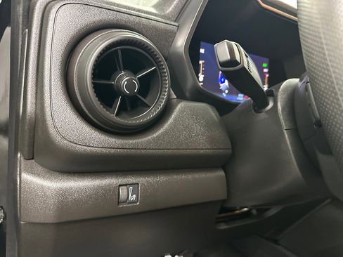 Used 2023 Chevrolet Colorado Trail Boss w/ LPO, Skid Plate Package image 34