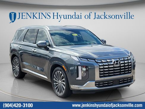 Used 2023 Hyundai Palisade Calligraphy FWD image 1