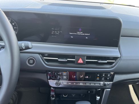 New 2025 Kia Seltos EX w/ EX Sunroof Package image 9