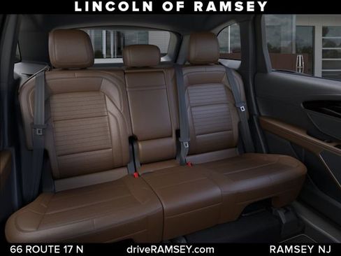 New 2026 Lincoln Nautilus Reserve AWD/4WD image 12