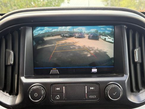 Used 2021 Chevrolet Colorado LT AWD/4WD image 27