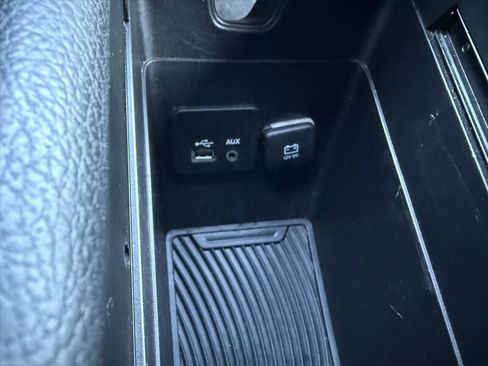 Used 2016 Chrysler 200 S w/ Navigation & Sound Group I FWD image 19
