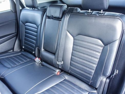 Used 2023 Ford Edge SEL w/ Convenience Package image 26