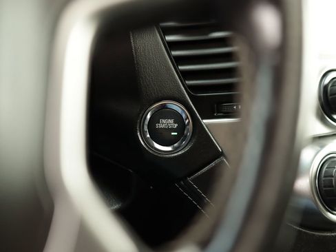 Used 2019 Chevrolet Suburban LT image 21