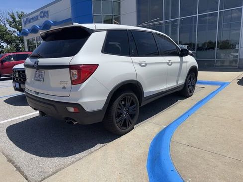 Used 2019 Honda Passport Sport image 3