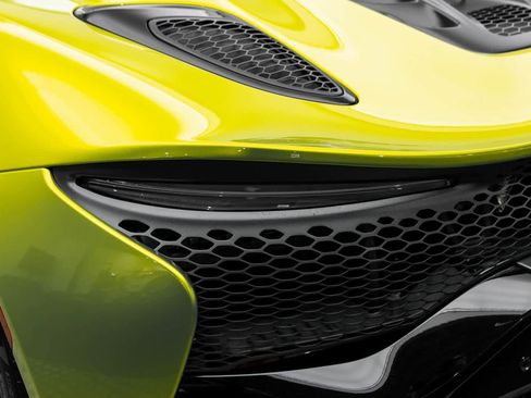 Used 2025 McLaren Artura Spider image 34