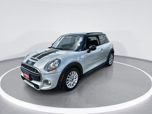 Used 2015 MINI Cooper S FWD image 4