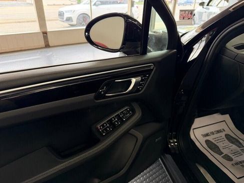 Used 2019 Porsche Macan S AWD/4WD image 15