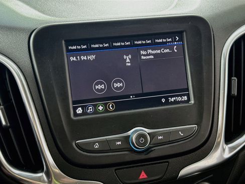 Used 2021 Chevrolet Equinox LT AWD/4WD image 17
