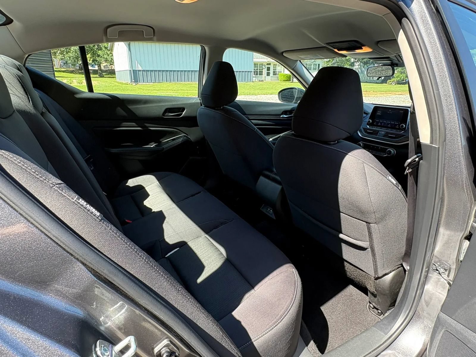 Used 2025 Nissan Altima 2.5 SV FWD image 15