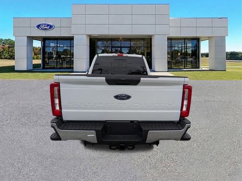 New 2026 Ford F250 XL RWD image 5