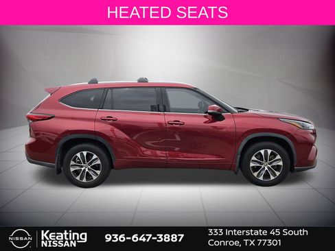 Used 2022 Toyota Highlander XLE FWD image 9