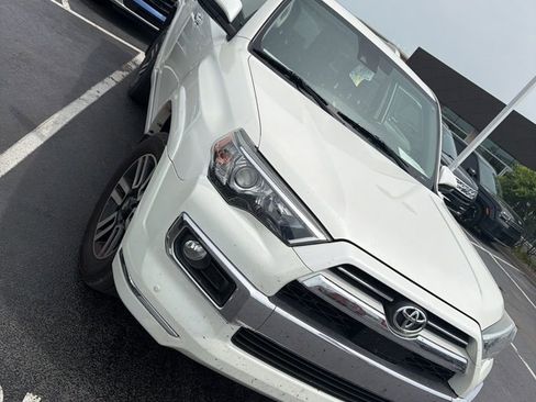 Used 2020 Toyota 4Runner Limited AWD/4WD image 2