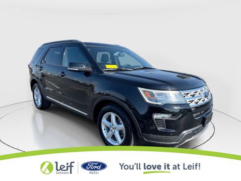 Used 2018 Ford Explorer XLT w/ Equipment Group 202A image 1