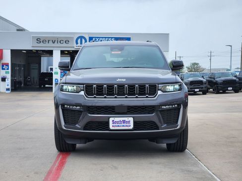 New 2026 Jeep Grand Cherokee L Limited AWD/4WD image 6