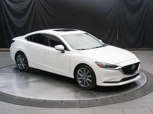 Used 2018 MAZDA MAZDA6 Touring image 2