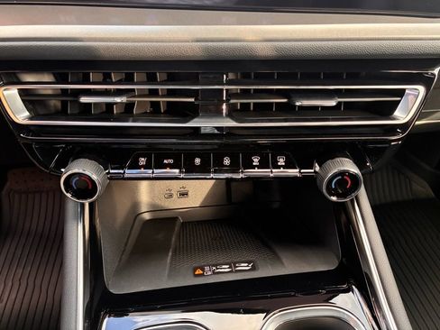 New 2026 Chevrolet Traverse LT image 33