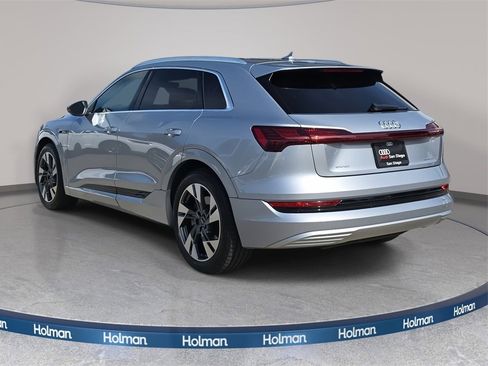 Certified 2022 Audi e-tron Premium image 5