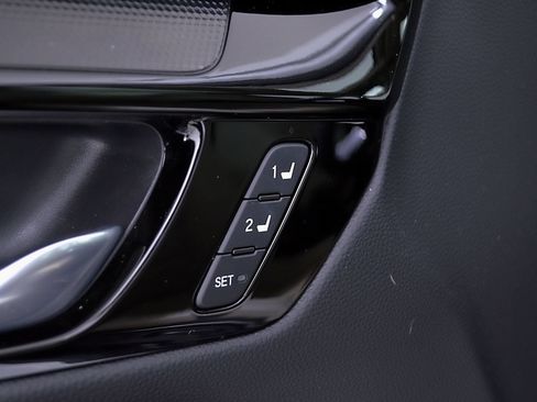 Used 2024 Honda CR-V EX-L image 18