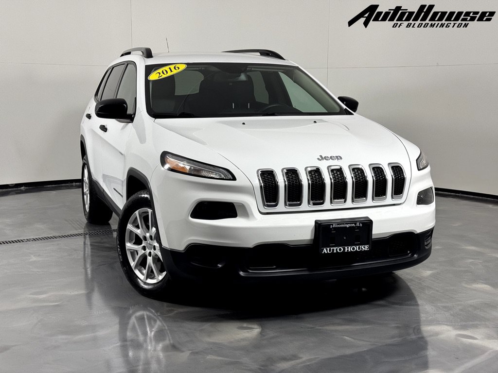 Used 2016 Jeep Cherokee Sport FWD image 1
