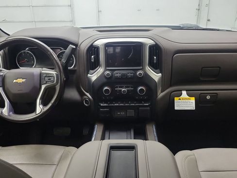 Used 2021 Chevrolet Silverado 2500 LTZ w/ LTZ Premium Package image 4