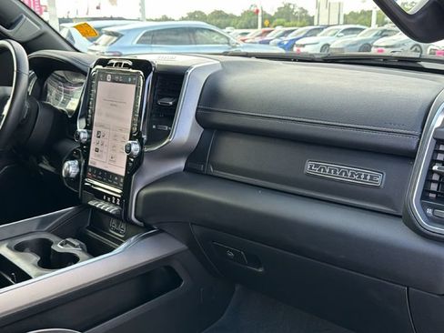 Used 2024 RAM 1500 Laramie AWD/4WD image 33