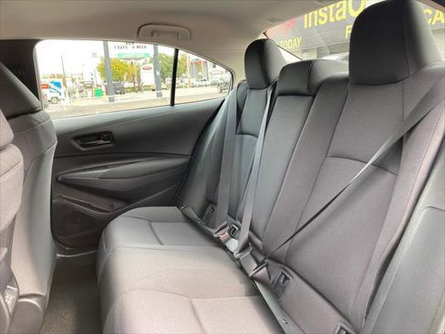 Certified 2025 Toyota Corolla LE FWD image 17