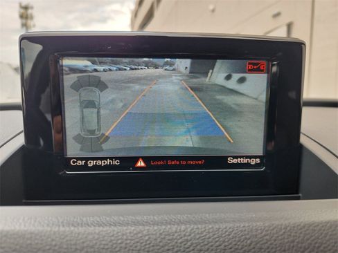 Used 2018 Audi Q3 2.0T Premium image 17