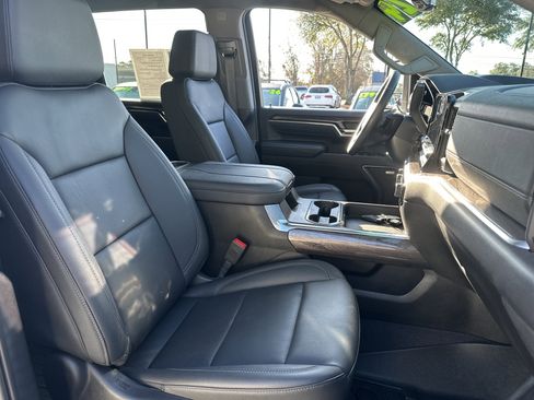 Used 2024 Chevrolet Silverado 2500 LTZ w/ LTZ Premium Package image 13