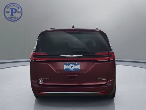 Used 2021 Chrysler Pacifica Limited w/ Premium & Safety Sphere Group AWD/4WD image 6