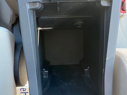 Used 2017 Ford Escape SE image 19