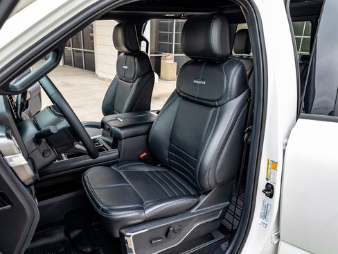 Used 2025 Ford F250 Platinum w/ Tremor Off-Road Package image 31