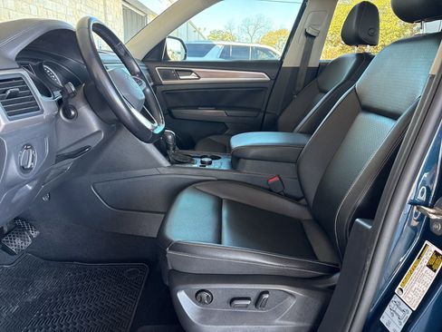 Used 2021 Volkswagen Atlas SE image 11