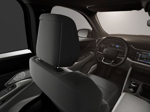 New 2026 Jeep Cherokee Laredo AWD/4WD image 8