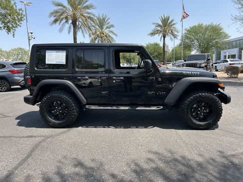 Used 2024 Jeep Wrangler Unlimited Sport AWD/4WD image 5