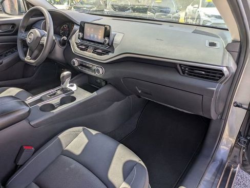 Used 2023 Nissan Altima 2.5 S FWD image 26