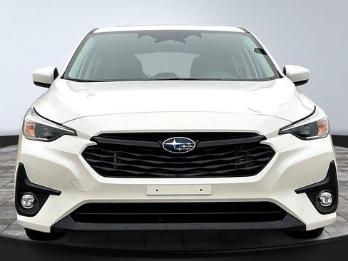 Used 2024 Subaru Impreza 2.0i Sport image 3