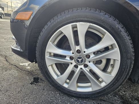 Used 2012 Mercedes-Benz C 300 4MATIC Sedan image 9