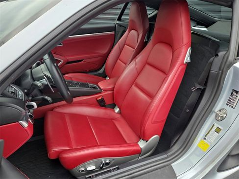 Used 2021 Porsche 718 Cayman GT4 image 5