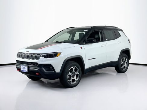Used 2022 Jeep Compass Trailhawk w/ Trailhawk Elite Group image 1
