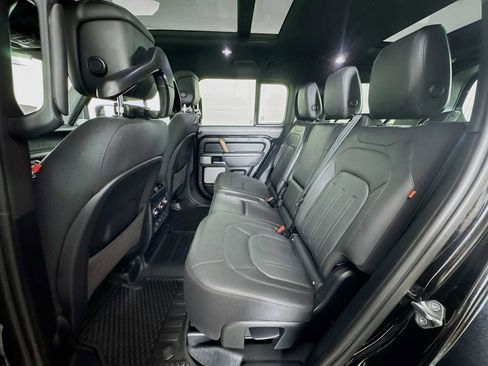 Used 2024 Land Rover Defender 130 X image 21