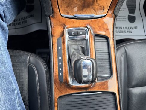 Used 2013 Lincoln MKS AWD image 21