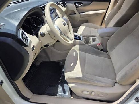 Used 2015 Nissan Rogue SV FWD image 5