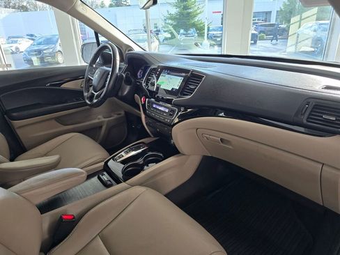 Used 2020 Honda Pilot Touring image 47