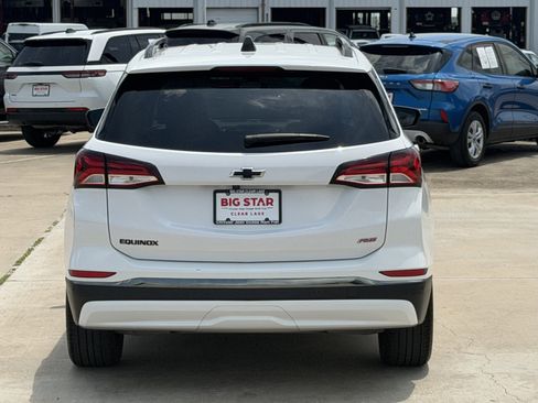 Used 2023 Chevrolet Equinox RS w/ LPO, Floor Liner Package FWD image 6