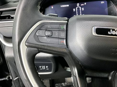 Used 2024 Jeep Grand Cherokee L Laredo RWD image 18
